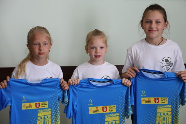 Дівоча футбольна команда з Луцька представлятиме Україну на чемпіонаті у Швеції