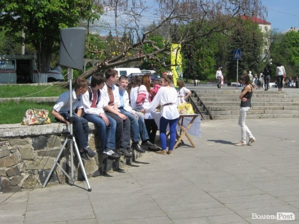 У луцькому парку ‒ великодні розваги. ФОТО