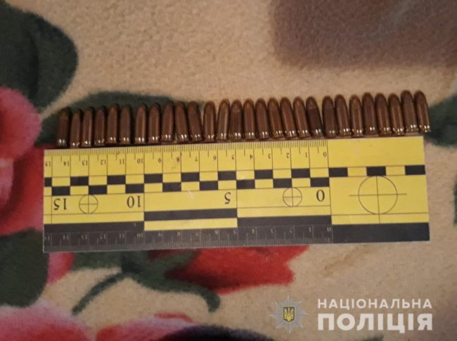 У 65-річного волинянина вдома знайшли зброю та боєприпаси