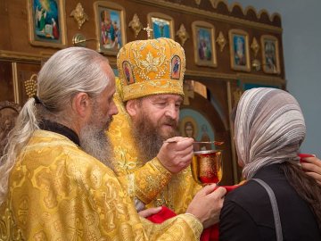 Священник розповів, чи мають віряни відчувати щось особливе після причастя