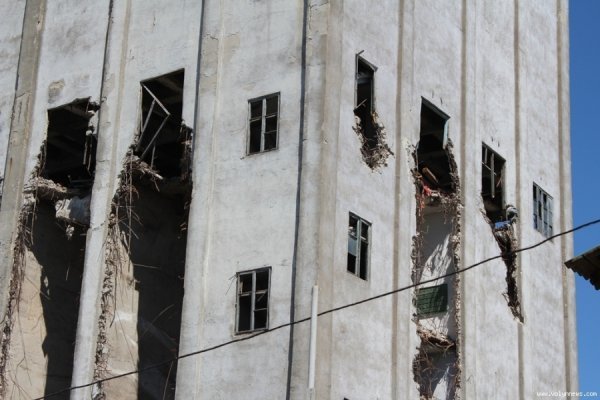 У Луцьку розбирають колишній хлібокомбінат. ФОТО