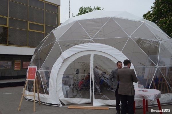 У центрі Луцька стартував фестиваль сучасного мистецтва. ФОТО