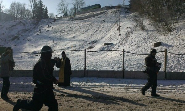 Верховну Раду пікетують тисячі майданівців. ФОТО