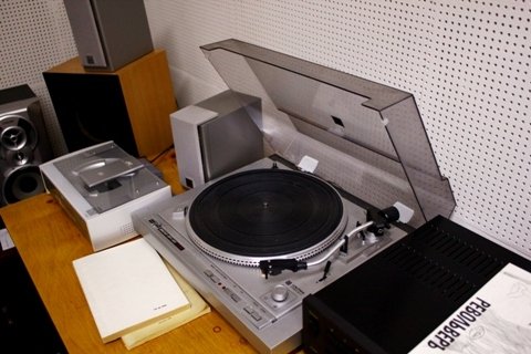 У волинській бібліотеці ‒ колекція «вінілок». ФОТО