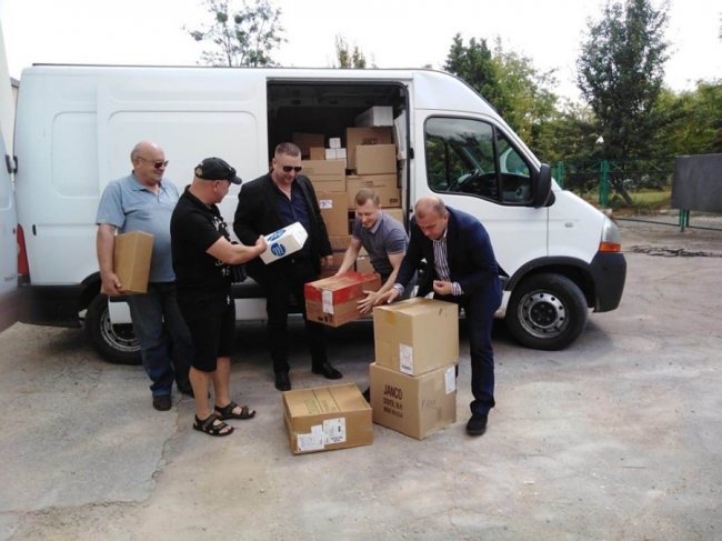 Луцькі лікарні отримали благодійну допомогу від американців. ФОТО