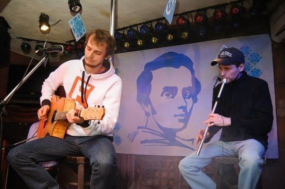 «Шевченківський вечір» в луцькому клубі. ФОТО