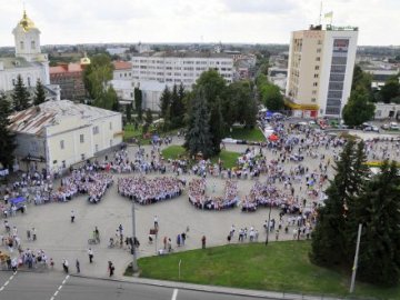 Новий Театральний: лучан кличуть поділитися ідеями щодо головного майдану міста