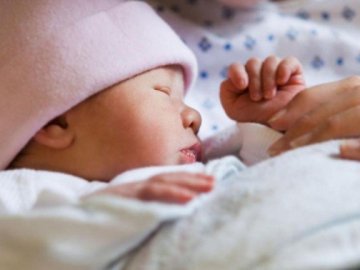 Волинські медики розповіли про пологи без болю