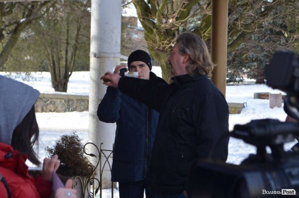 «Кров», міліція і сутичики: у Луцьку відвідали заклади регіоналів. ФОТО