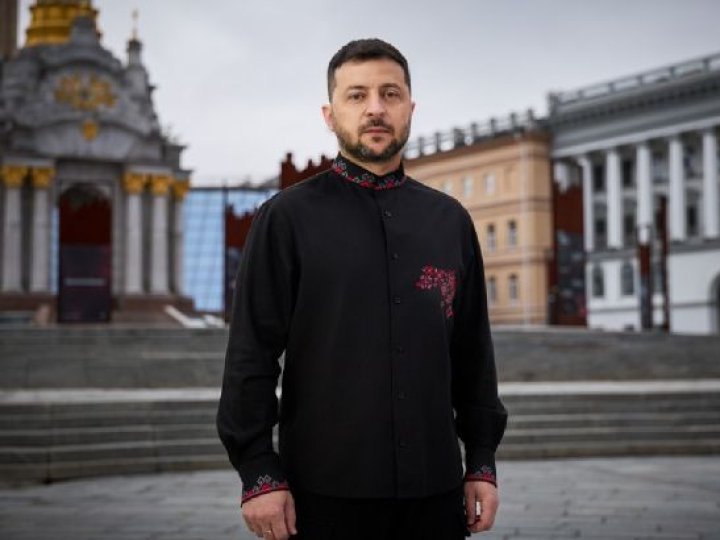 Зеленський на День незалежності: потрібен справедливий мир, яким він буде - вирішувати нам