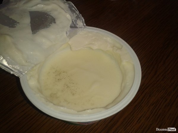 Луцькі супермаркети нахабно труять покупців. ФОТО