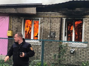 У Рожищі – масштабна пожежа. ФОТО. ВІДЕО