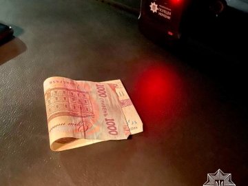 На Волині неповнолітній водій намагався відкупитись від патрульних за 1000 гривень