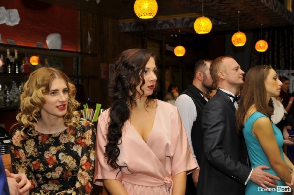 Фото різдвяного балу в Луцьку