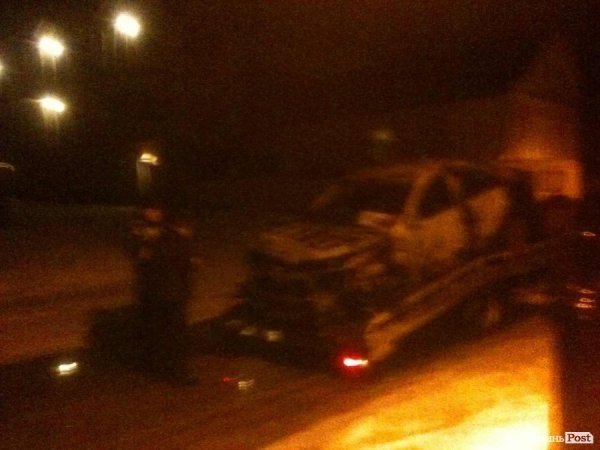 У Луцьку під елітним рестораном згоріла машина. ФОТО. ВІДЕО