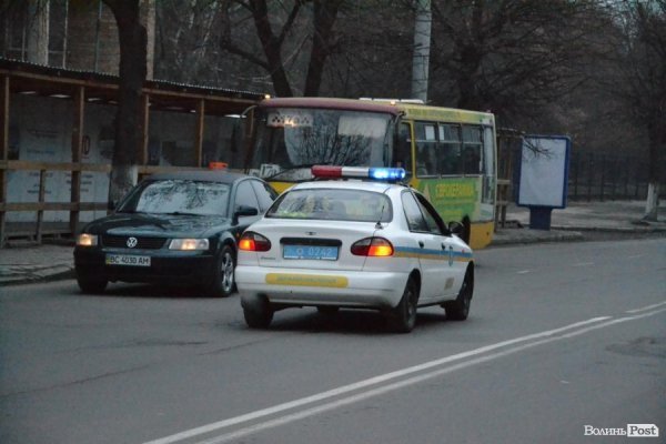 У Луцьку влаштували акцію «Я - Волноваха», щоб вшанувати загиблих на сході. ФОТО