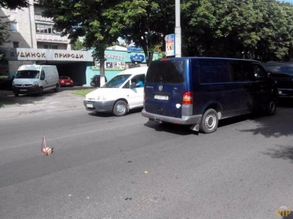 Потрійне ДТП у Луцьку за участі маршрутки. ФОТО