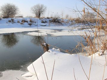 Казковий Стир скувало кригою. ФОТО