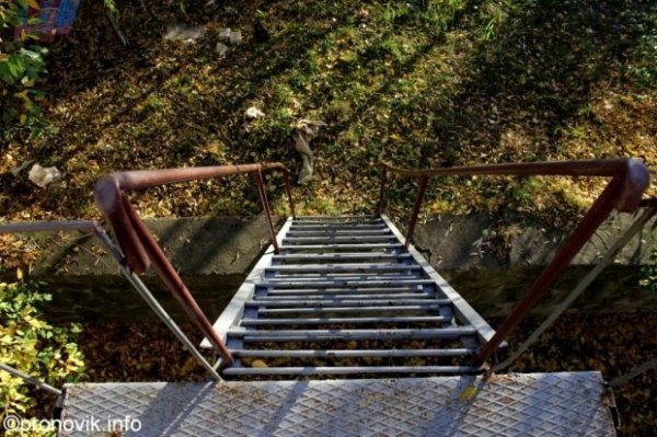 Чорний вихід з амбулаторії