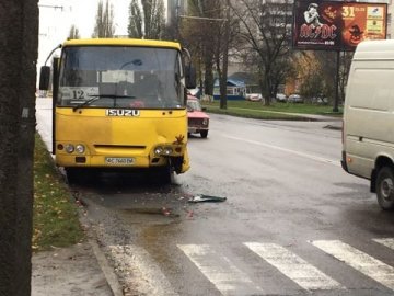 Аварія в Луцьку: маршрутка в'їхала в бус. ФОТО