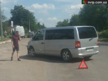 В аварії на Волині  зіткнулися два  буси Mercedes. ФОТО