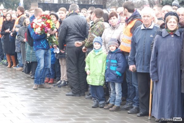 У Луцьку поховали Героя Майдану. ФОТО