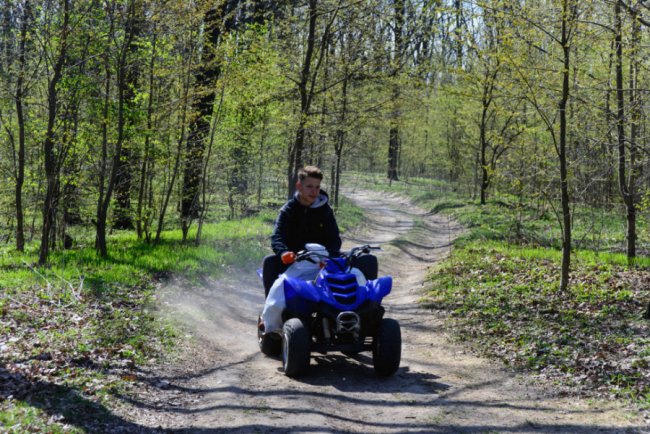 Єднання, праця та куліш: у селі під Луцьком організували толоку. ФОТО