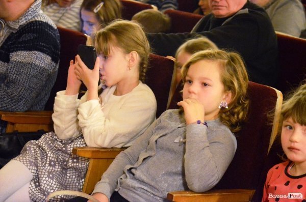 Андрій Покровський влаштував новорічне свято для 200 дітей