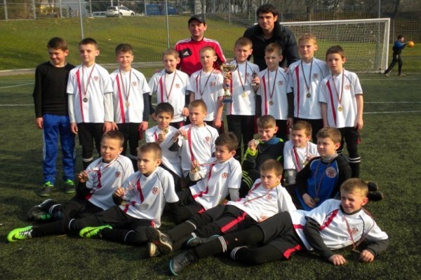 У Луцьку македонець нагородив юних «зірок» футболу. ФОТО