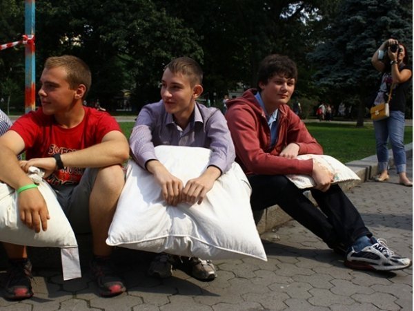 У Львові билися подушками. На черзі – Луцьк. ФОТО. ВІДЕО