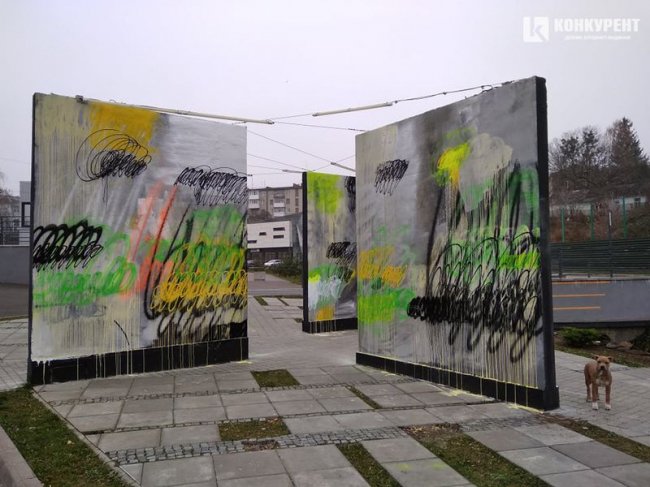 У луцькій галереї просто неба – нова експозиція. ФОТО