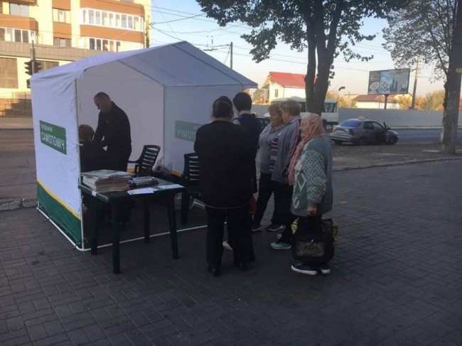 Лучани можуть безкоштовно перевірити рівень цукру в крові. ФОТО