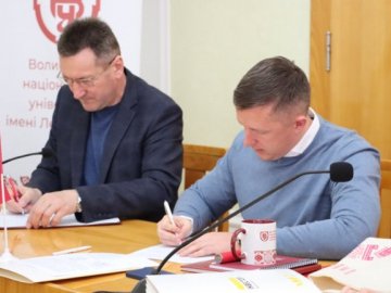 Навчання та робота: ВНУ та «Інвестор» підписали договір про дуальну освіту. ФОТО