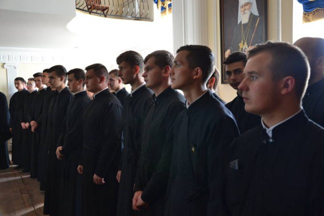 Як владику Михаїла вітали з днем народження. ФОТО