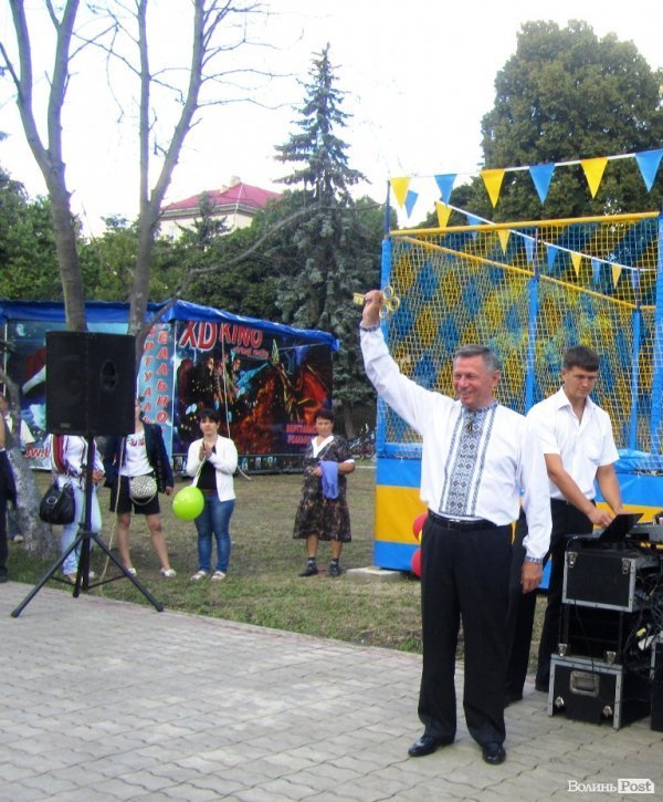 У Луцьку відкрили «Діснейленд». ФОТО