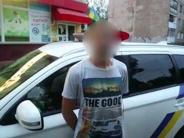 У Луцьку «на гарячому» спіймали крадія. ФОТО