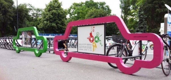 Велопарковки, які мотивують їздити на велосипеді.  ФОТО