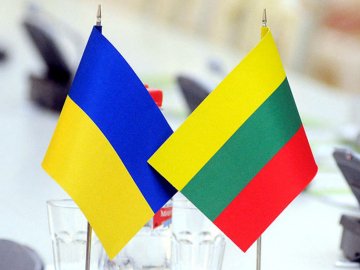 Литва передасть Україні дві системи запуску NASAMS, 10 БТР та боєприпаси