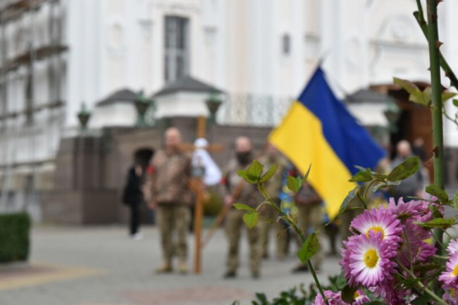 Загинув на Херсонщині: у Луцьку попрощалися з Героєм Андрієм Булгаковим