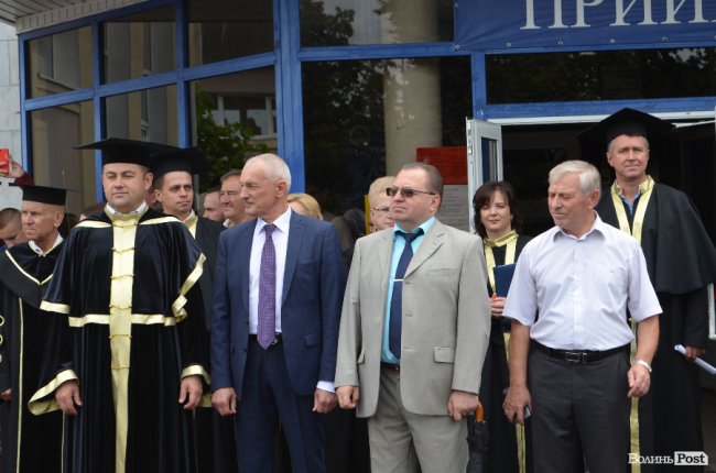 У луцькому політесі «відгуділи» випускний. ФОТО