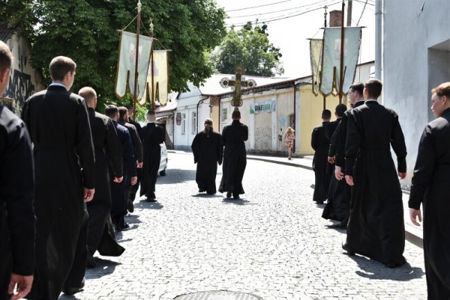 «Пам’ять людська не забуде повік»: вшанували розстріляних в'язнів Луцької тюрми. ФОТО