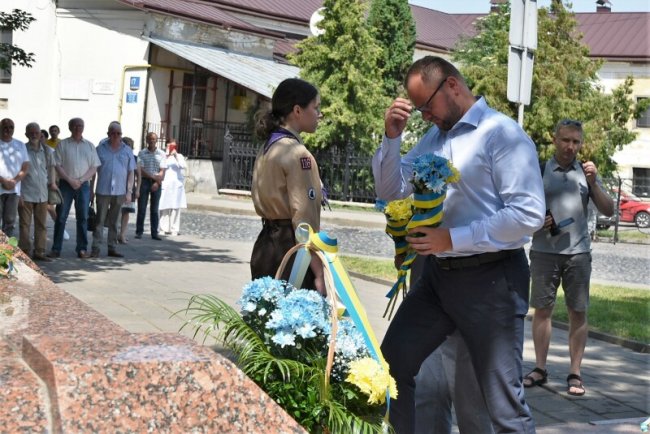 «Пам’ять людська не забуде повік»: вшанували розстріляних в'язнів Луцької тюрми. ФОТО