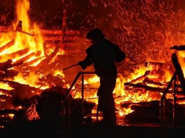 У селі на Волині згорів чоловік