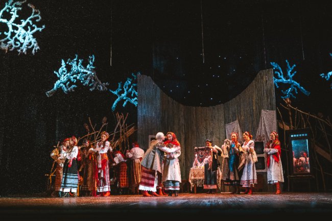 Зануритися в історію, аби відкрити свої корені  і долю: огляд вистав у Луцьку 8 – 12 січня