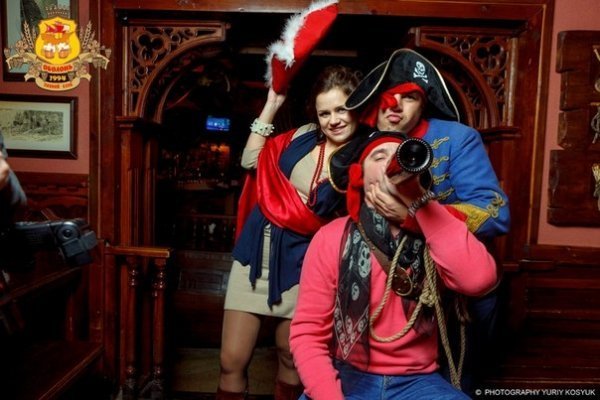 Піратська вечірка в луцькому клубі. ФОТО. ВІДЕО