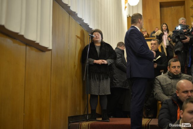 Дороги, поштарі, сільська медицина і школи: про що волиняни питали Петра Порошенка