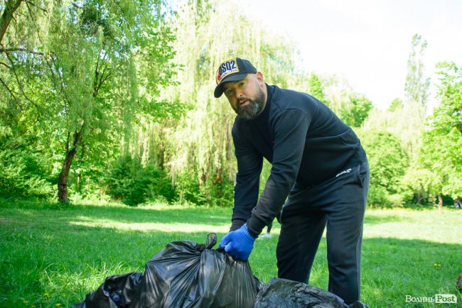 «Це може бути суперлокація»: «Інвестор» влаштував толоку у ботанічному саду на Потебні. ФОТО*