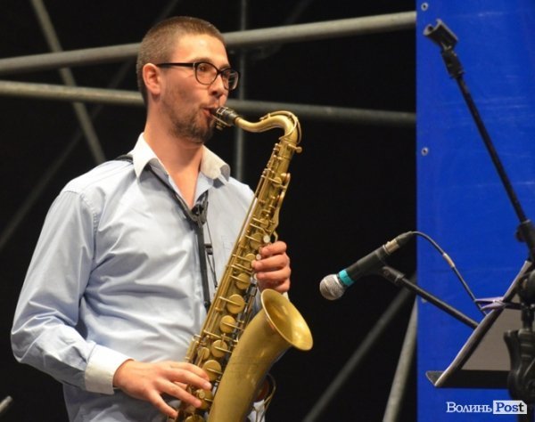 Луцький замок зустрічав останню ніч літа джазом. ФОТО 