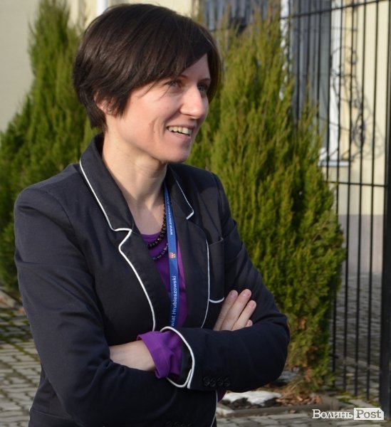 У Луцьку консульству Польщі подарували усмішки. ФОТО