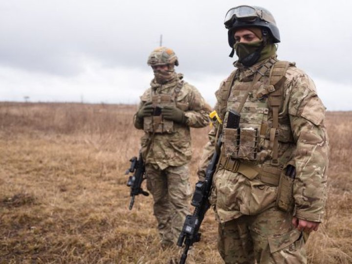 Військовим готують нові контракти та змінять зарплати вже цього року: що відомо